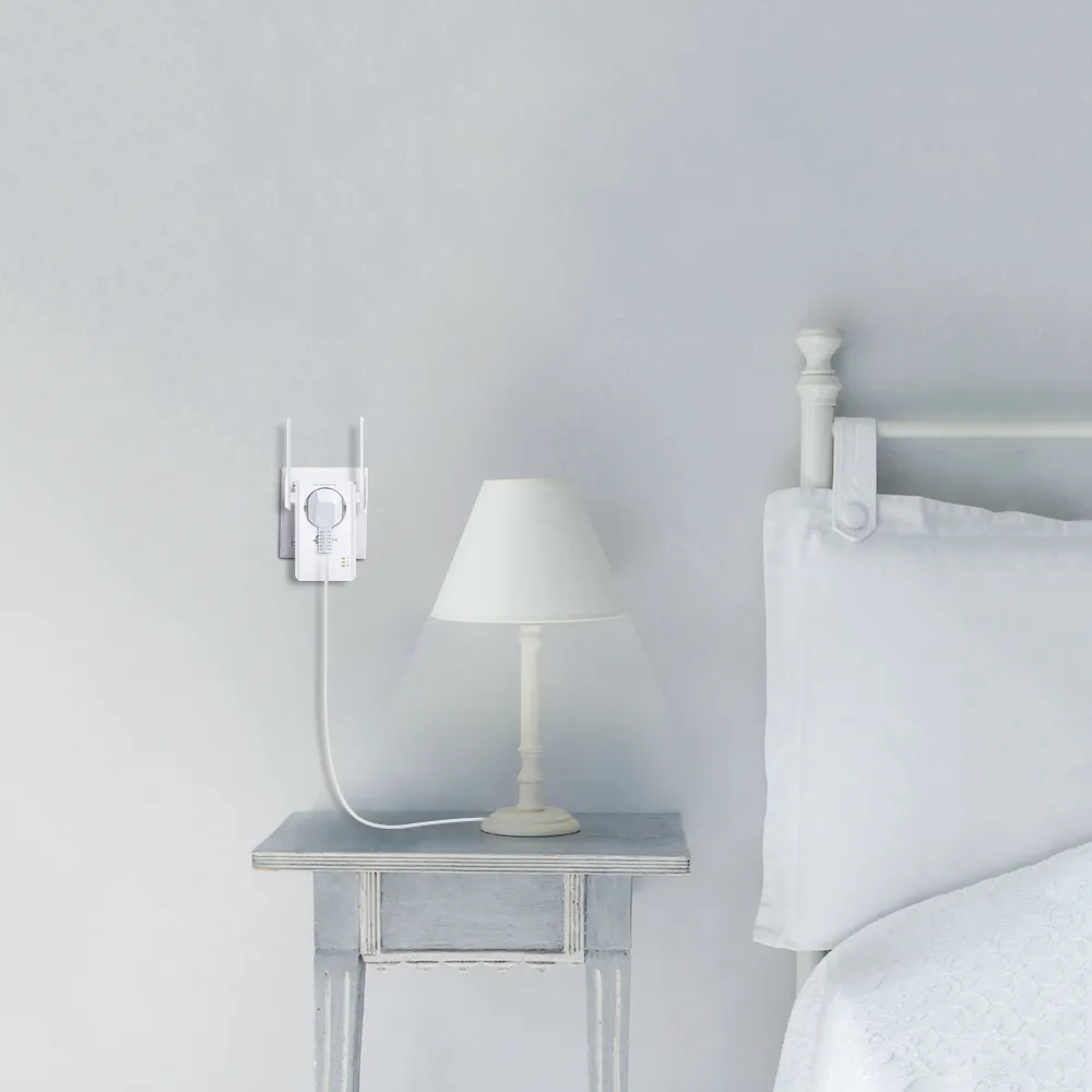 TP-Link WiFi Extender N300 V6 (TL-WA860RE) TL-WA860RE σε πρίζα υπνοδωματίου για επέκταση του Wi-Fi