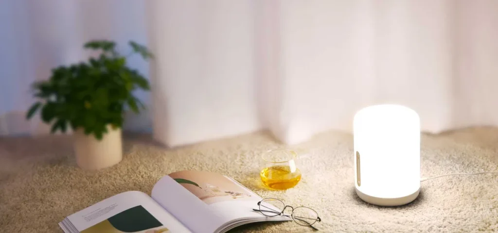 Mi Bedside Lamp 2 σε τραπέζι