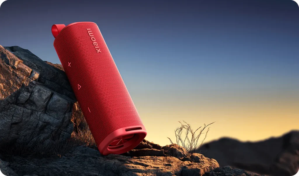 Φορητό Bluetooth Ηχείο 30W Xiaomi Κόκκινο (QBH4263GL) Κόκκινο ηχείο Xiaomi Sound Outdoor σε βράχια