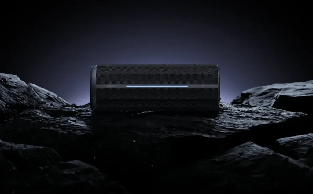 Φορητό Bluetooth Ηχείο 40W Xiaomi Black (QBH4275GL) Το Xiaomi Bluetooth Speaker 40W σε βράχια σε εξωτερικό χώρο