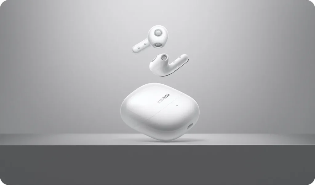 Θήκη Xiaomi Buds 5 Ceramic White με τα ακουστικά