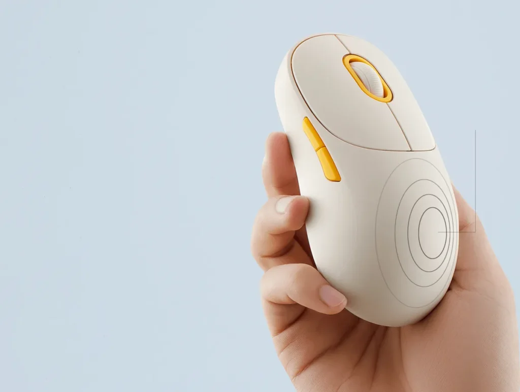 Xiaomi Wireless Mouse 3 λευκό στο χέρι