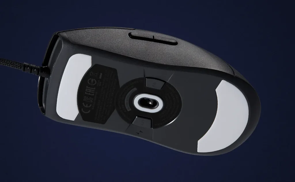 Πελμάτα στην κάτω πλευρά του Xiaomi Gaming Mouse Lite
