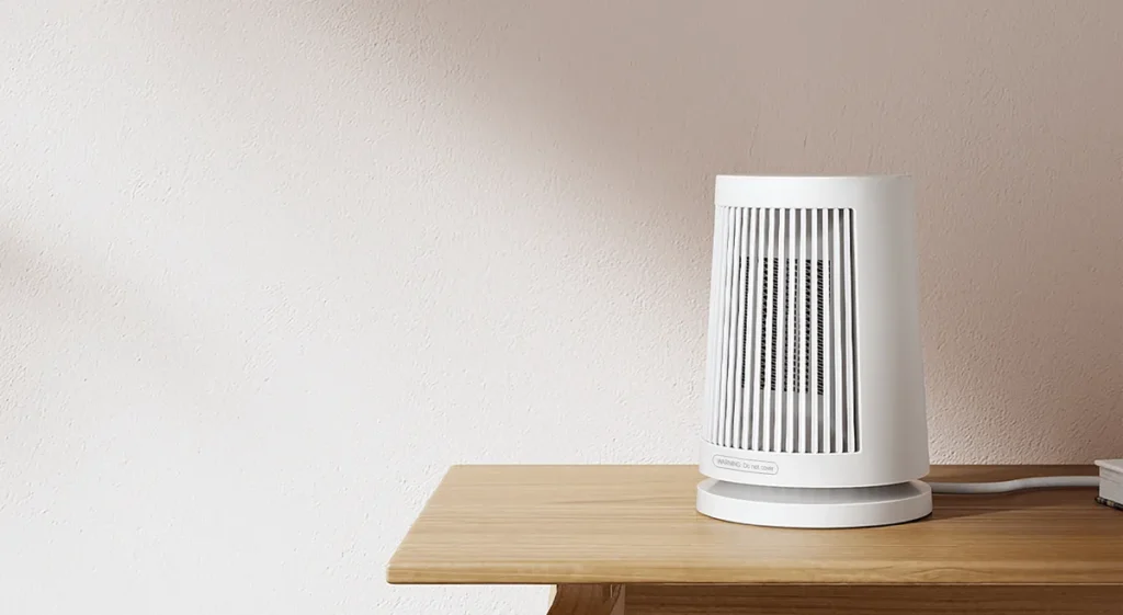 Αερόθερμο γραφείου Xiaomi Desktop Heater σε τραπέζι
