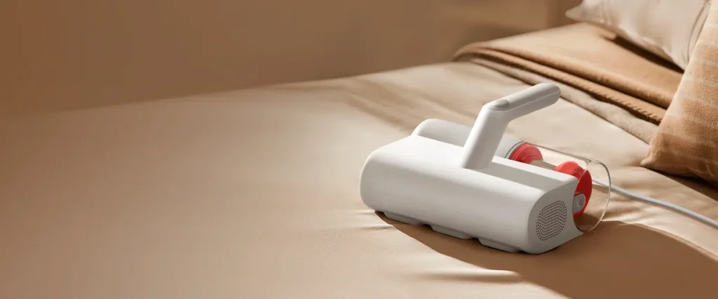 Xiaomi Vacuum Cleaner Dust Mite with UV Light White EU (BHR8276EU) Xiaomi Dust Mite Vacuum Cleaner σε καναπέ