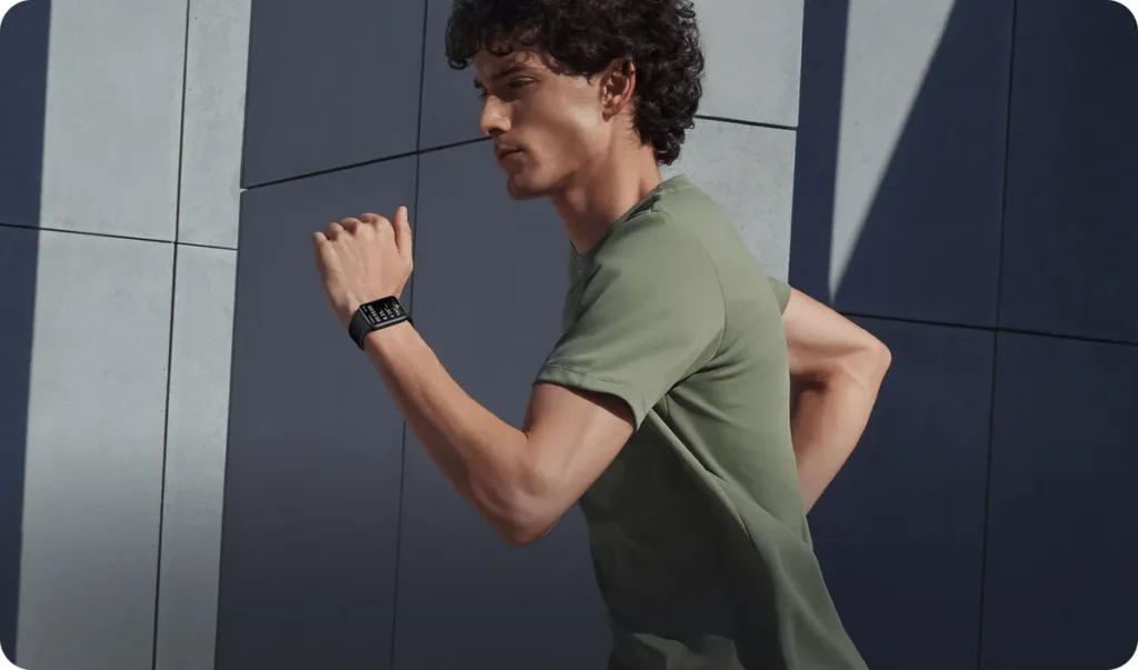 Xiaomi Mi Band 9 Pro Obsidian Black (BHR8710GL) Τρέξιμο με το Xiaomi Smart Band 9 Pro στον καρπό