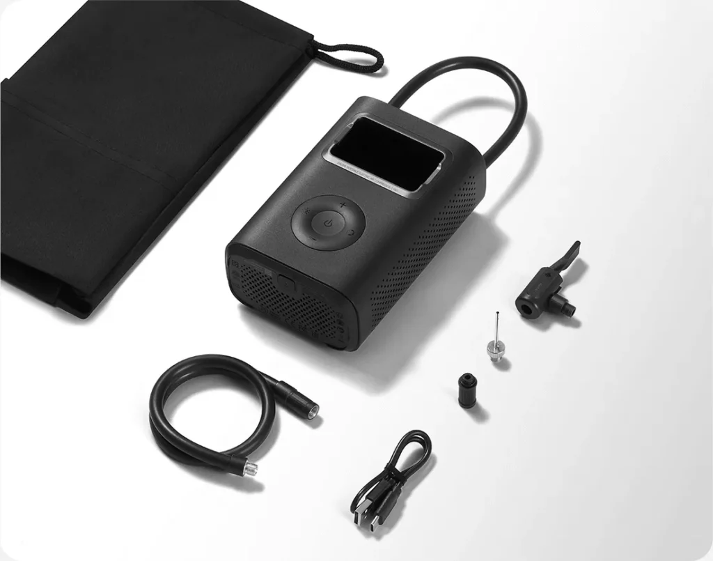 Xiaomi Mi Electric Air Compressor 2 Pro Portable EU (BHR9099GL) Ο Air Compressor 2 Pro με τα αξεσουάρ του