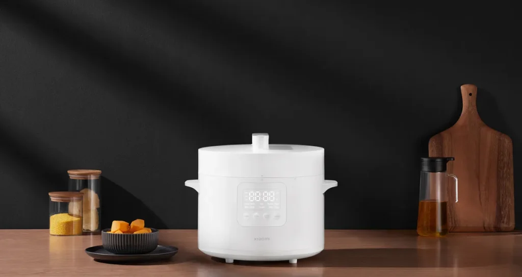 Xiaomi Electric Pressure Cooker 4.8L στον πάγκο της κουζίνας