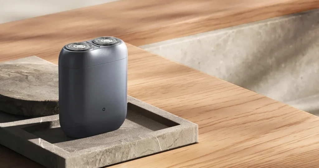Xiaomi Mi Electric Shaver S200 Gray Ξυριστική Μηχανή Προσώπου Επαναφορτιζόμενη (BHR9531EU) Ξυριστική Xiaomi Electric Shaver S200 πάνω σε δίσκο