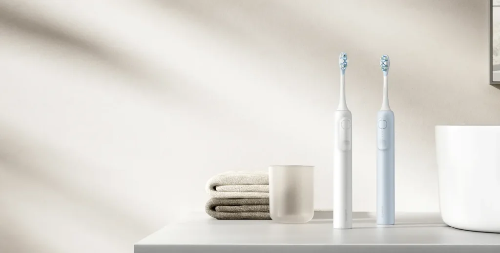 Xiaomi Toothbrush Oscillation Electric Blue EU (BHR9801EU) Δύο οδοντόβουρτσες Xiaomi Oscillation Electric Toothbrush σε λευκό και μπλε