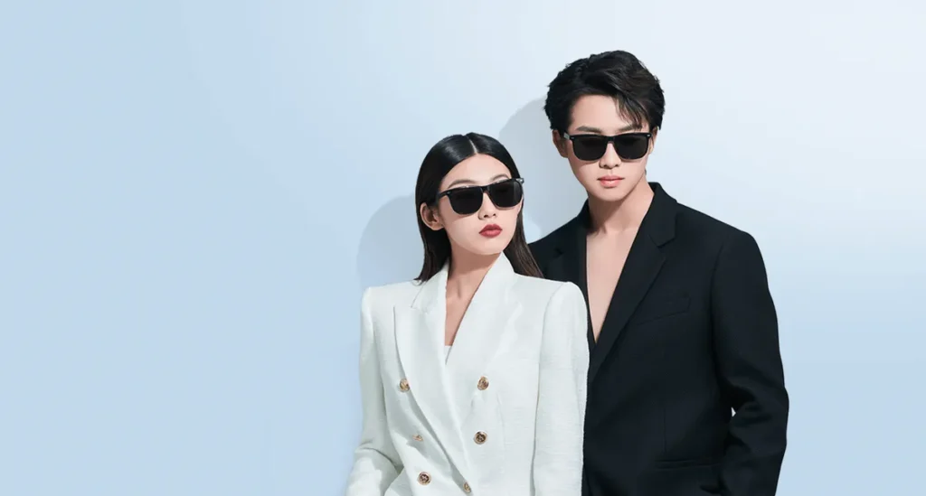 Ζευγάρι με τα Xiaomi Square Sunglasses