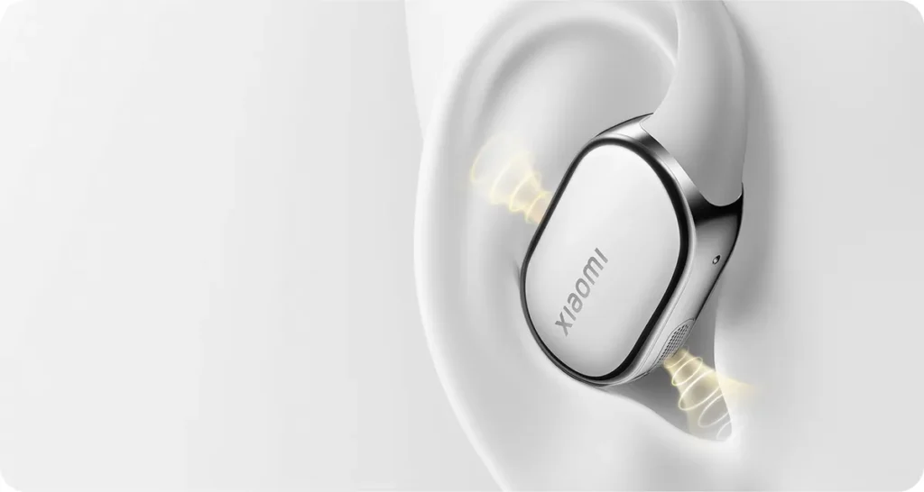 Ακουστικό Xiaomi OpenWear Stereo Pro τοποθετημένο στο αυτί