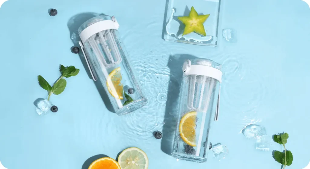 Xiaomi Tritan Water Bottle White (BHR8058GL) Φρούτα και νερό στο Xiaomi Tritan Water Bottle
