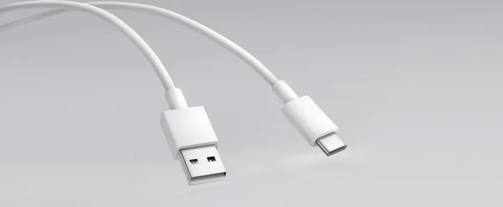Τα βύσματα USB-A και USB-C του καλωδίου Xiaomi 3A