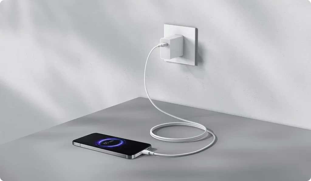 Φόρτιση κινητού με το καλώδιο Xiaomi 3A USB-A σε USB-C από φορτιστή τοίχου