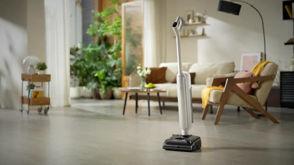 Xiaomi Mijia Wireless Wet Dry Vacuum 5 Pro Επαναφορτιζόμενο Σκουπάκι Stick 21.6V (BHR098KEU) Mijia Wireless Wet Dry Vacuum 5 Pro σε σαλόνι